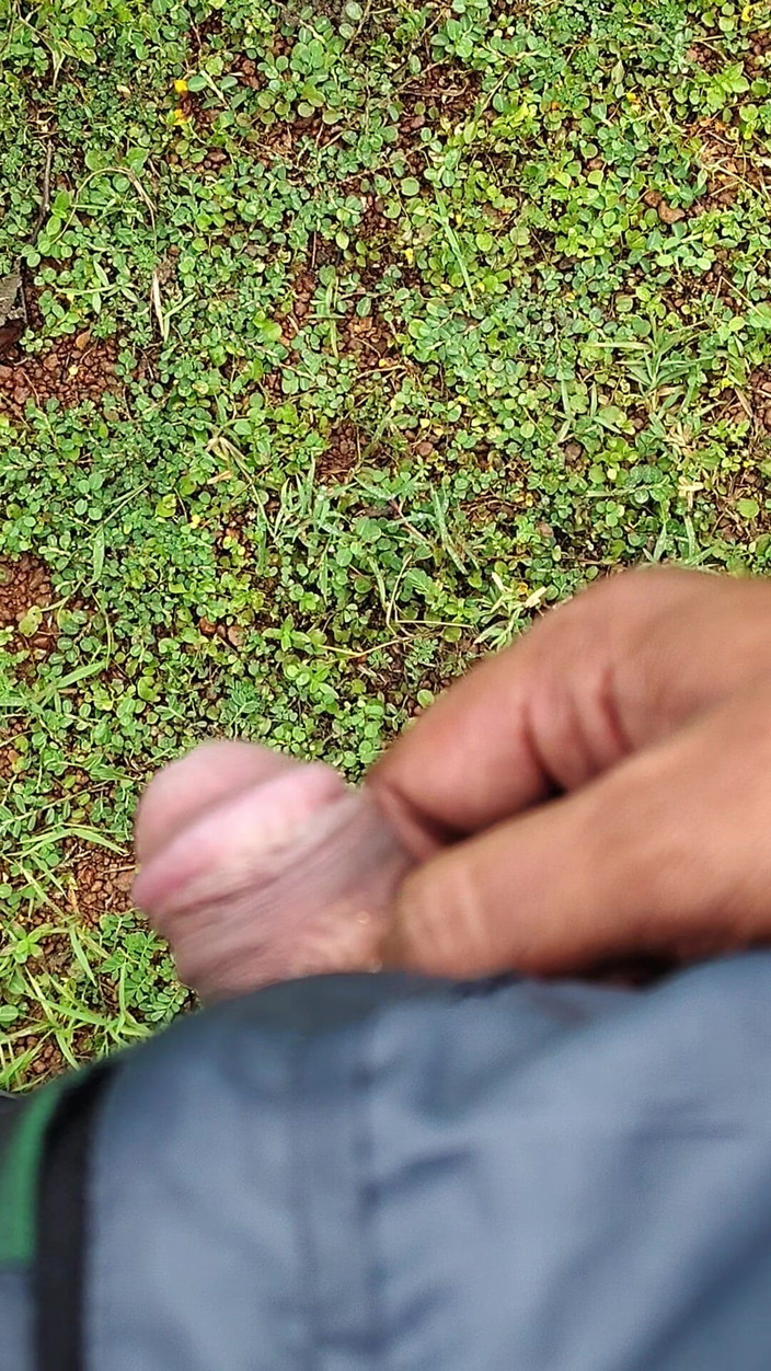 Eroticdick69: Masturbazione all'aperto