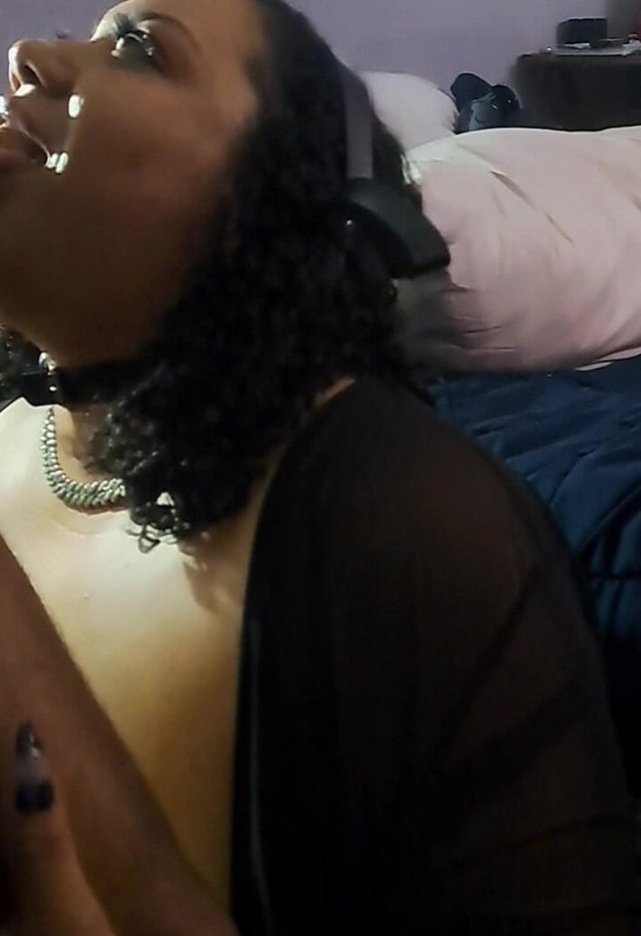 ThroatGoatHunnyBunz: mặt và đút sâu vào họng