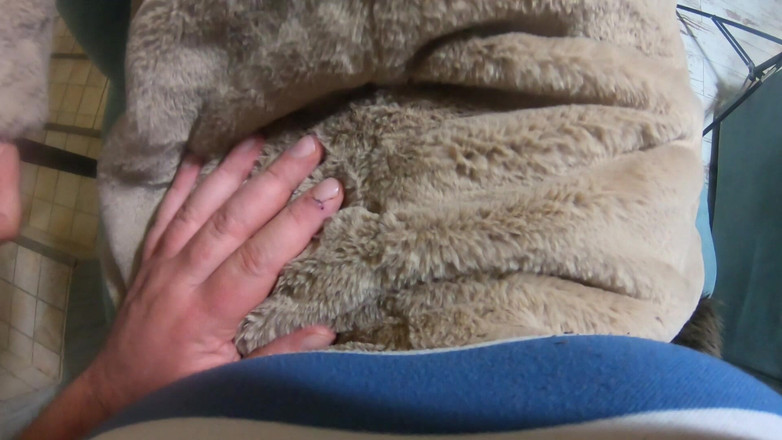 MilfyCalla: Futai romantic și joc cu spermă pe blană Linner 268