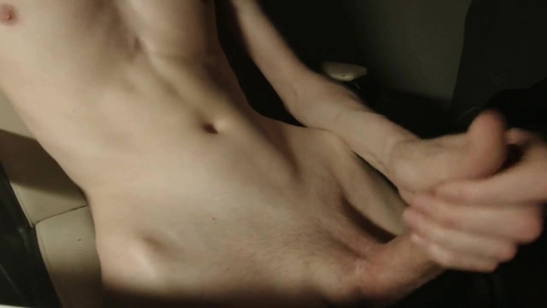qaz11: handjob on cam-239