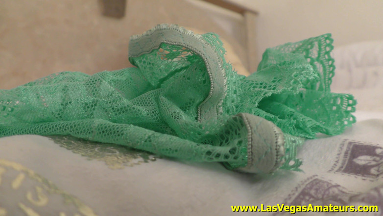Spungy Gunk Films: Ziva Fey catches me jerking into her panties!