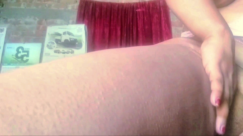 nadiya2026: Desi Beauty țâțe mari dezvăluie selfie - curea albastră Top up, limba...