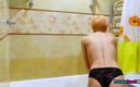 PrivateTouchTapes: Mükemmel vücutlu seksi sarışın banyo yaparken azıyor, boşalana kadar ıslak amına...