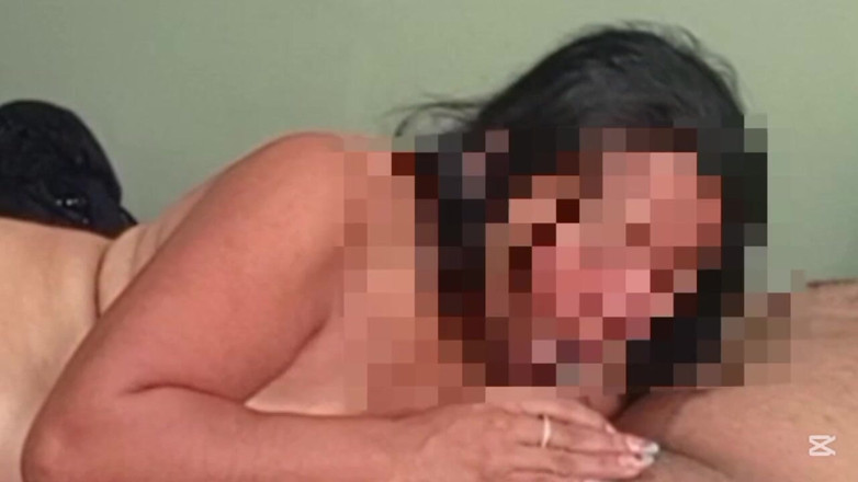 Skinnydanie21: My Stepmother-in-law and Her Stepdaughter Sucking Cock on the Same...