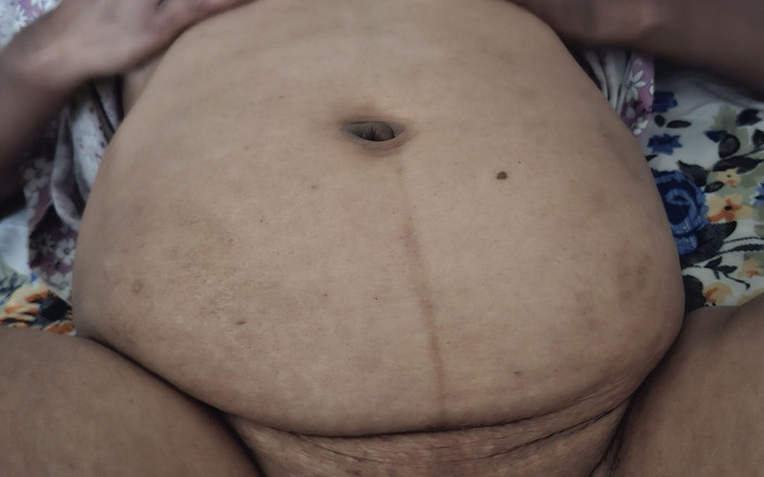 Rose candy: Susma 阿姨与男朋友发生性关系