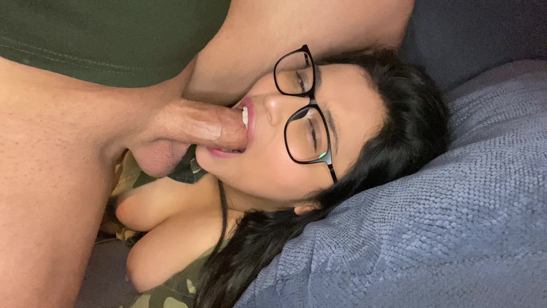 Mamicolombiana: Une belle-mère militaire reçoit une bite !