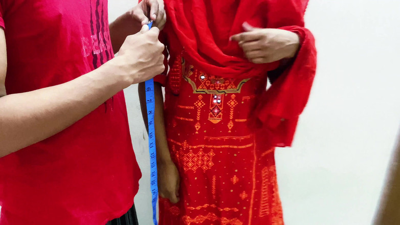 Bdsex24: ホットなベンガル人バビがドレステーラーに犯された