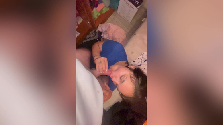 Ionut899: 의붓딸이 정욕으로 내 거시기를 빨아먹는다