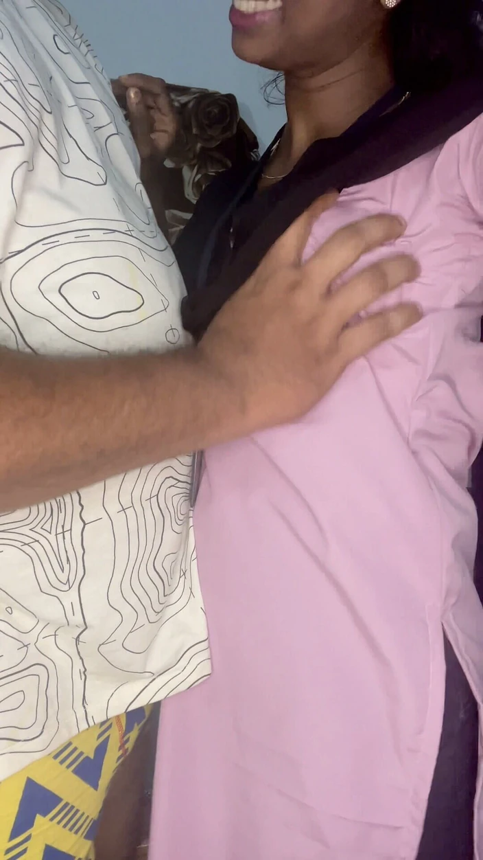 Desi girl riya: Indian Virgin Schoolgirl First Time Anal