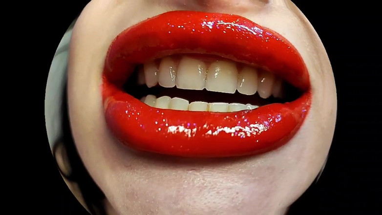Princess18_: Big Red Lips Giantess