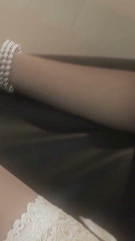 Si Dia Sangat Terpesona Oleh Tubuhnya Bahawa Si Dia Strap-on kakinya dalam pakaian dalam