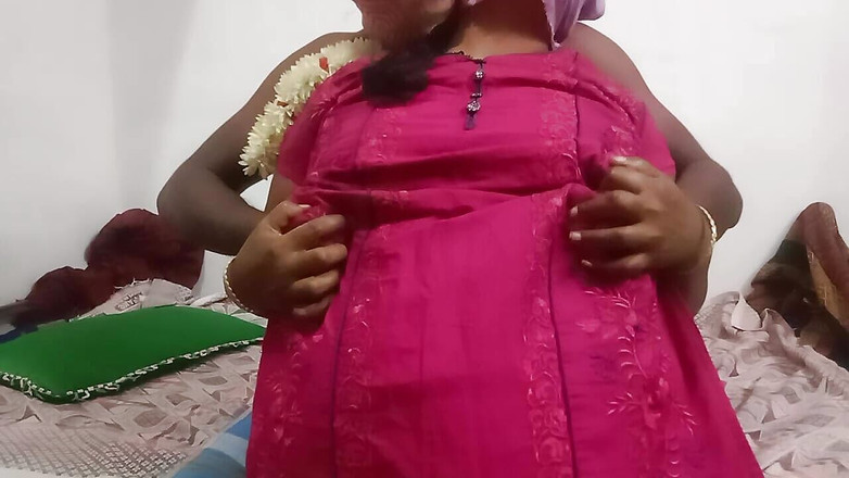 Santhi89: Tamil casalinga tradisce scopando con l'ex ragazzo