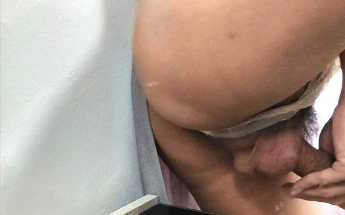 Jenniecii: Poznaj Femboy Fuck Back Cums