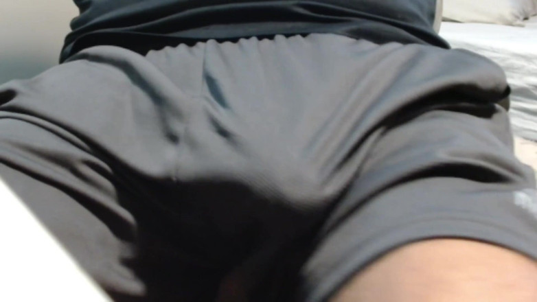 BBIG: Cash Master Huge Bulge and Precum on Webcam