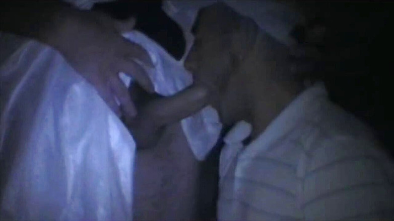 Gaybareback: Một con cu quái vật xxxl trong giấc mơ của...