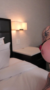Lacey Jayne reçoit un après une pause d’orgasme