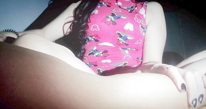 katha: Îi cer tatălui meu vitreg să mă lase să ies...