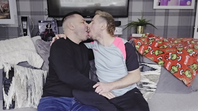 gaynaughtywelsh: Poprvé Šukám Chlupatého Pižmového Zadku Svého Nevlastního Strýce