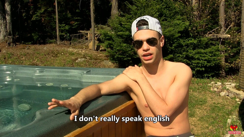 Phoenixxx: На солнце с сексуальным Заком