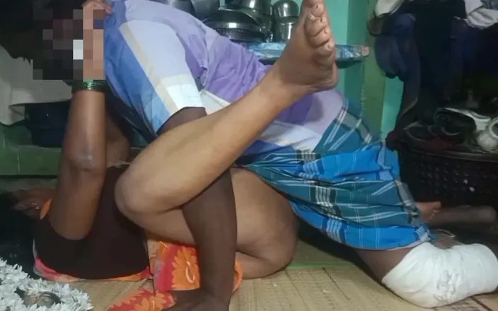 Priyanka314: Big Ass Indian Aunty Hardcore in Village Home