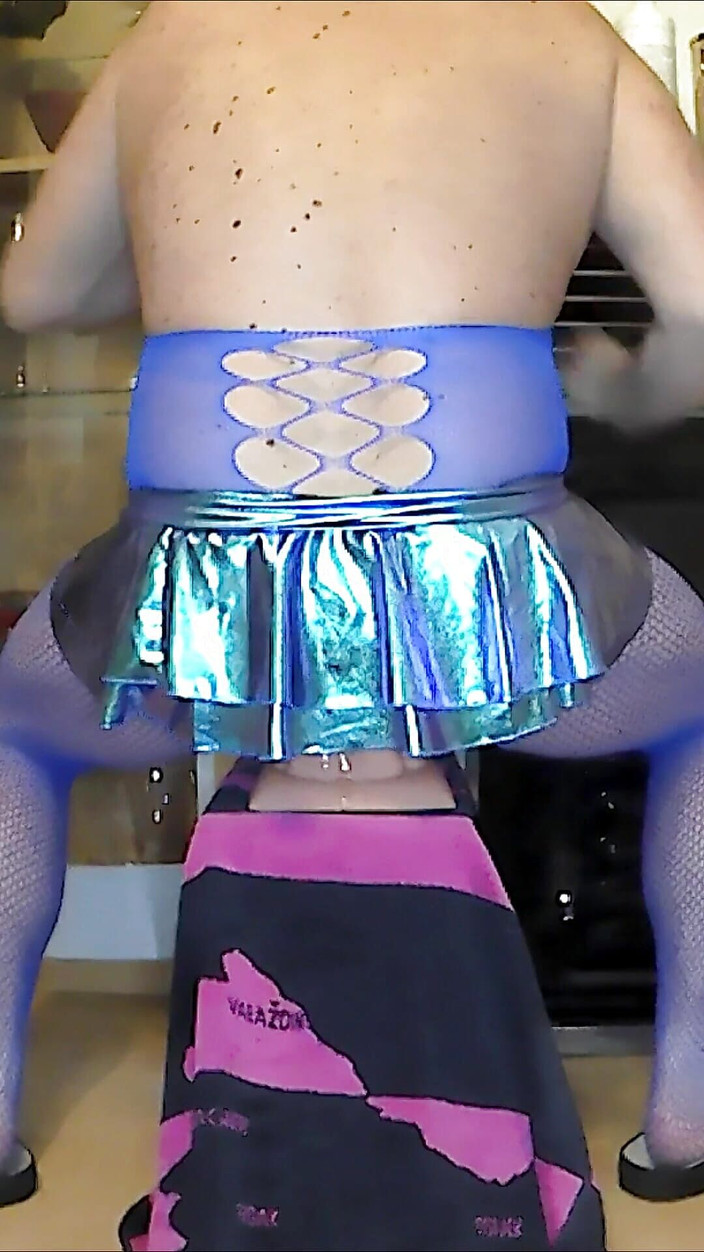 One2chris: क्रॉसड्रेसर रंडी छेद बर्बाद करने वाला लीक लंड 23032023