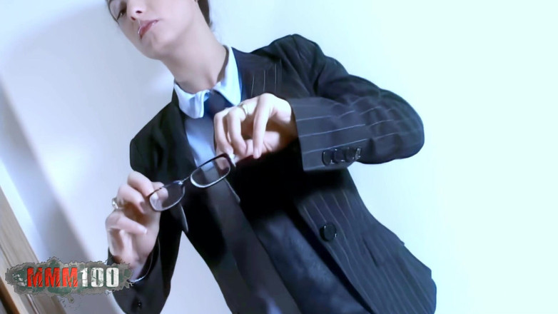 MMM100: Samantha cruse: latina zieht ihre kleidung aus