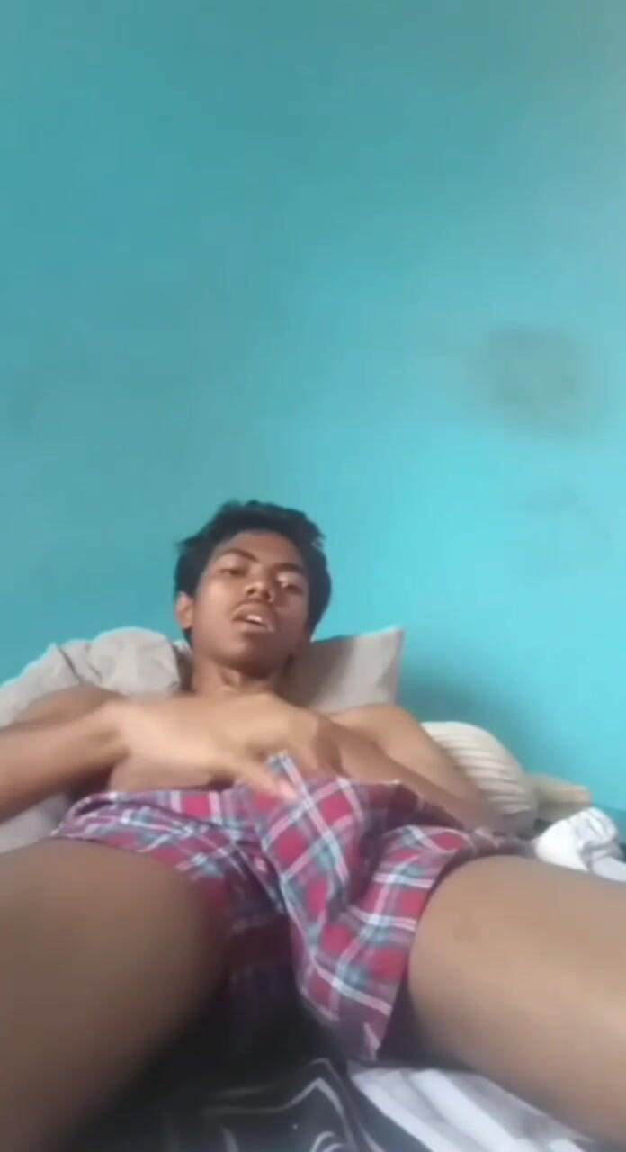 Rent A Gay Productions: Sega dopo aver chiamato il mio compagno di classe