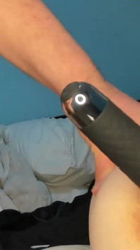 She sucks off her boyfriend and he ties her up to fuck her and take care of her pussy.