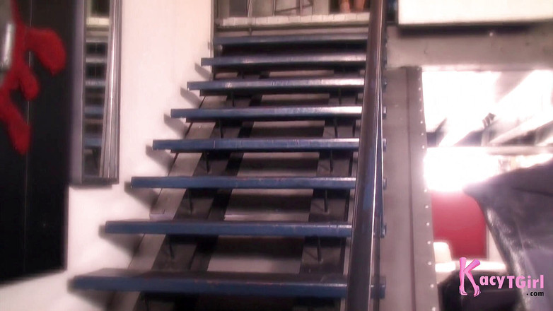 Kacy TGirl: 一部色情片的幕后花絮 w/ kacy Tgirl