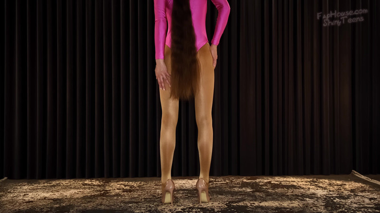 Shiny teens: 911 Shiny Dance Pantyhose and Pink Spandex Leotard