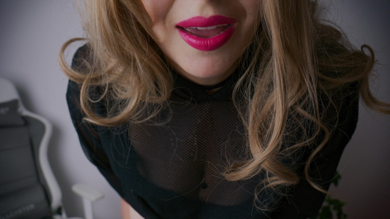 Mrs Wetslavs: Sexy MILF Without a Bra Invites You to Play! JOI.
