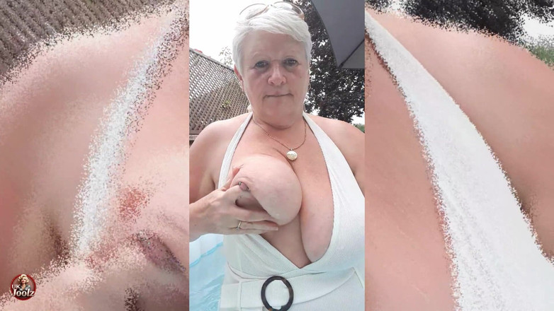 Uk Joolz: Zkoušení mých nových plavek