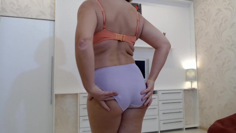 Dream Factory: Showing panties will bring you to cum