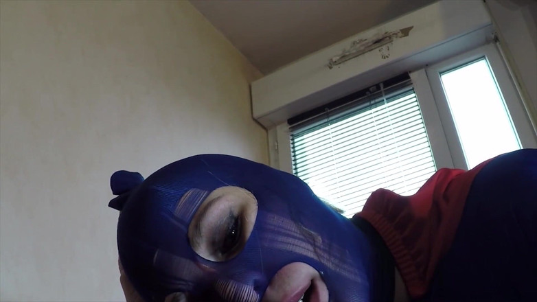 Nylon Xtreme: Supergirl zentai menghisap dan kongkek