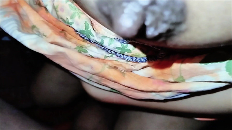 Deshi women: New, Exciting Sex Video of an Indian Couple.
