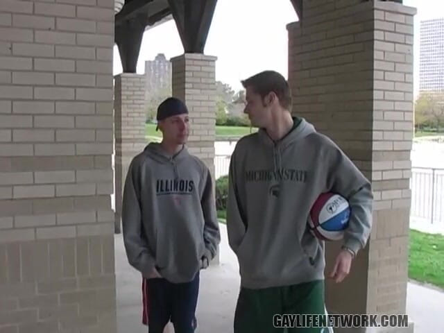 Gay Life Network: Basketball Boys Adjourn for Sex