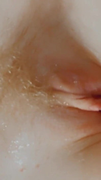 Crot di memek berbuluku yang mungil