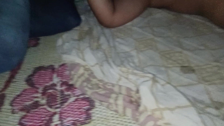 Citra: 새아빠가 자리를 비운 동안 새엄마가 안에 총을 쏘라고 했지