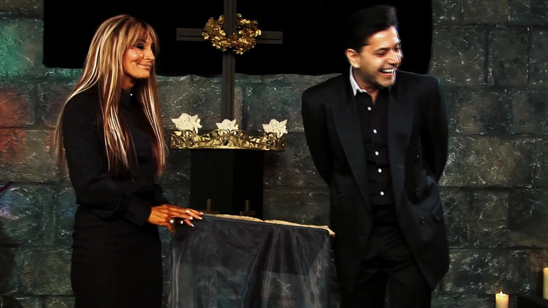 FapFlare: ジャスミン・ブラックとステイシー・サランの秘密の営業時間外教会の出会い