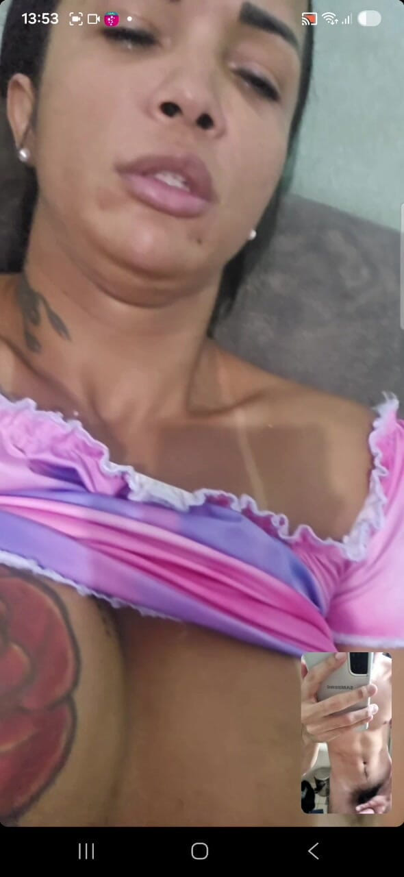 Renata Frazao: Panggilan video