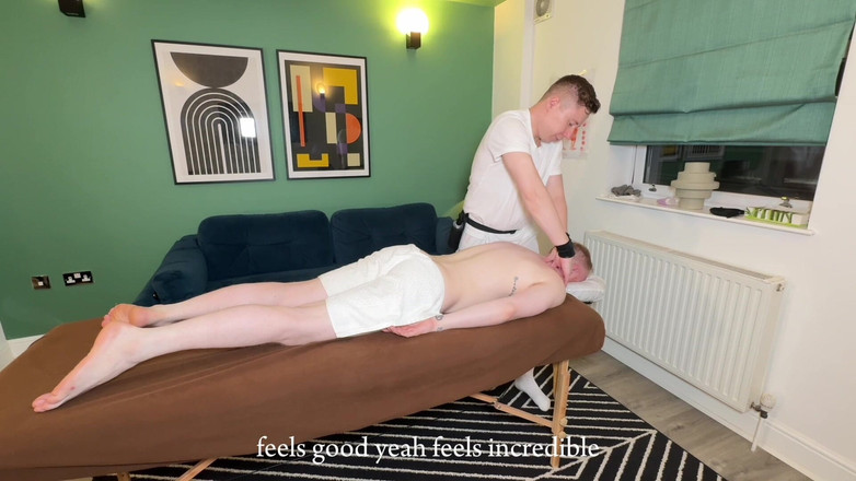 8IncherGinger: Massagem se transformou em foda quente