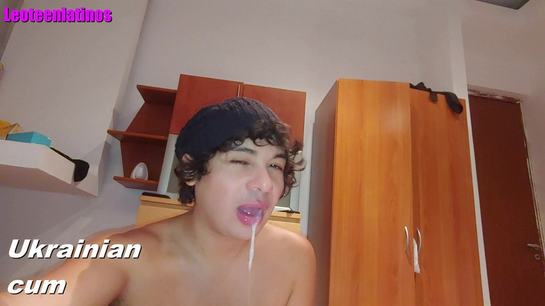 LeoTeenLatinos: Je suis devenu l’esclave sexuelle d’un twink ukrainien - Leo Estebans...