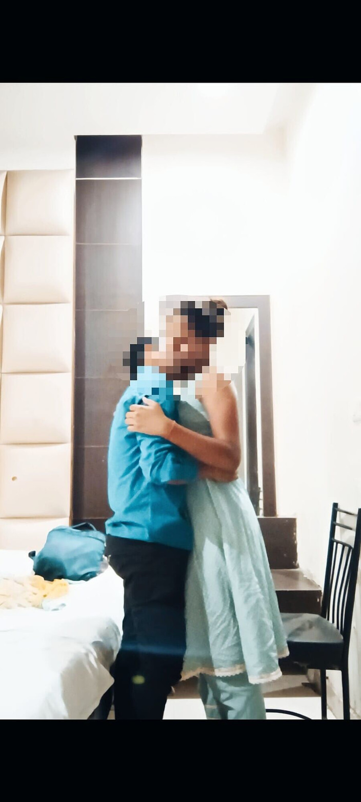 sweet girl: En iyi arkadaşımı evime getirdim, sulu göğüslerini emdim