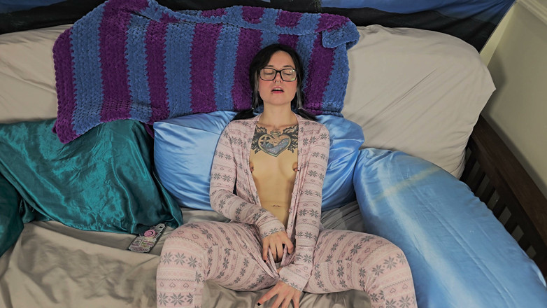 Innocenttemptation: Making Myself Cum for Stepdaddy