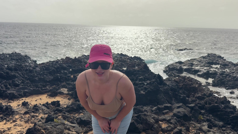 Emma Voyeur: Beach Jeans Wetting - Sandy and Soaked