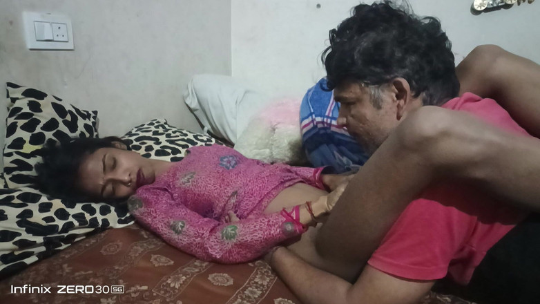 Truefuker: Isteri menjadi teruja untuk seks dan suami pancut