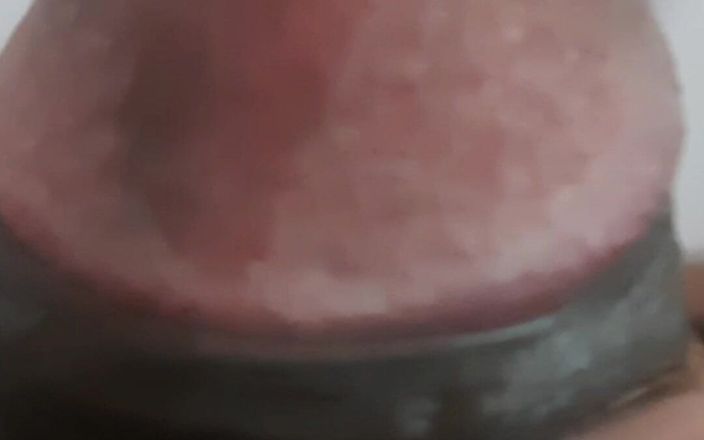Lubina45: Một chàng trai đang khám phá độ sâu của những tưởng tượng...