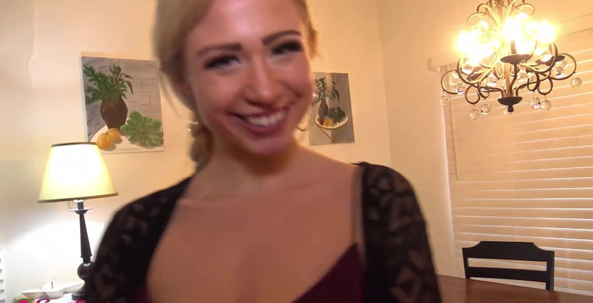 Emma Secret: 裸用户日期！很棒的3P！