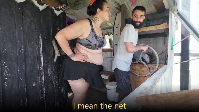 BBWorking: Bbw fisherwoman, chytí a nese svého hubeného muže - lift&amp;carry, bondage,...