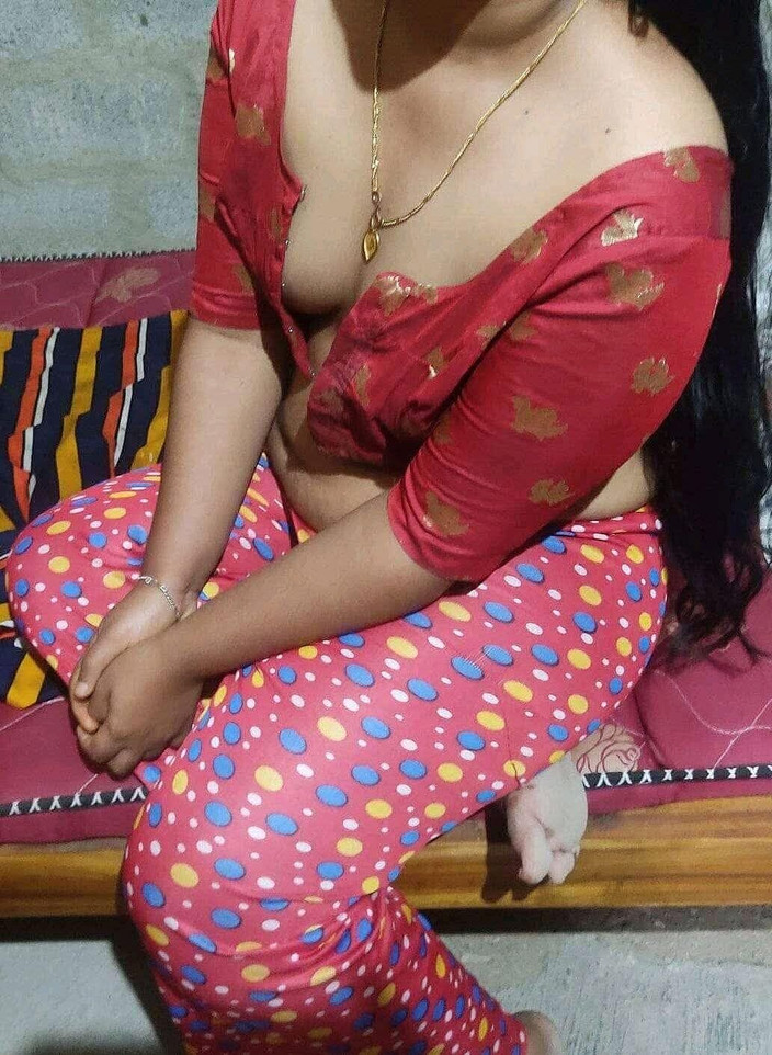 Sumahomesex: Seks hamba dengan pemilik rumah wanita